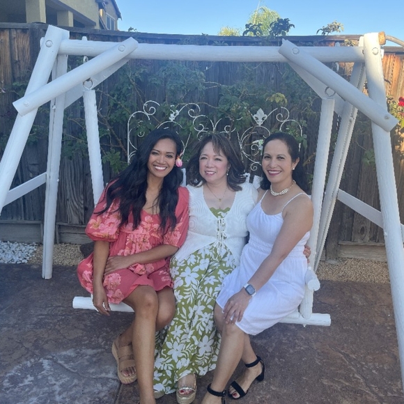 Meet your Posher, Katherine - Picture 2 of 3